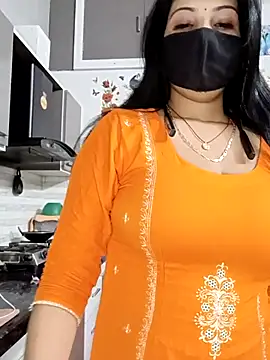 Snapshot of Best-Couple chatting on 06-23-26, 01:47 Best-Couple online show from 06-23-26, 01:47