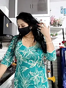 Snapshot of Best-Couple chatting on 07-08-26, 02:05 Best-Couple online show from 07-08-26, 02:05