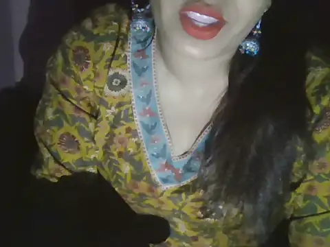 Hot-shanvi online show from 04-15-26, 04:47