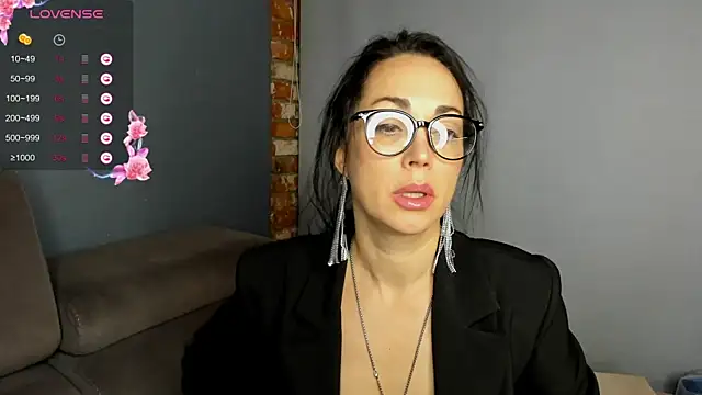 Snapshot of Monica_Weiss chatting on 02-10-25, 01:35 Monica Weiss online show from 02-10-25, 01:35