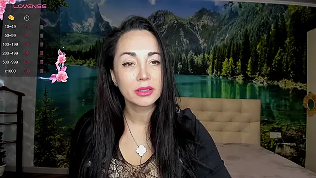 Snapshot of Monica_Weiss chatting on 02-12-25, 04:33 Monica Weiss online show from 02-12-25, 04:33