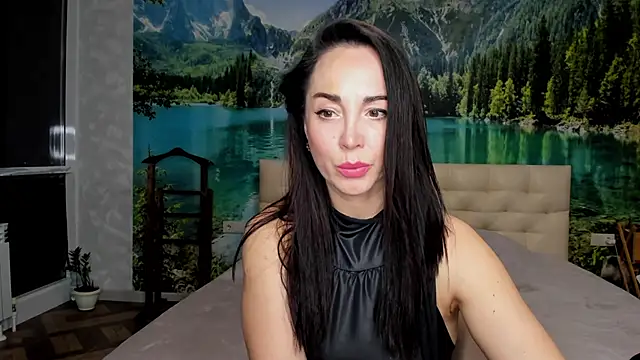 Snapshot of Monica_Weiss chatting on 03-19-25, 06:01 Monica Weiss online show from 03-19-25, 06:01