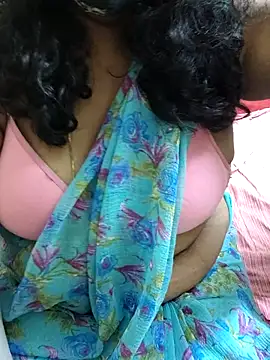 Snapshot of Rathi22 chatting on 11-24-25, 02:06 Rathi22 online show from 11-24-25, 02:06