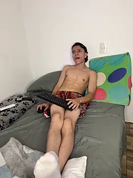 Young latin master777 online show from 01-06-25, 01:20