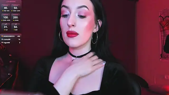 Snapshot of Miss_Alice__ chatting on 02-12-25, 03:18 Miss Alice online show from 02-12-25, 03:18