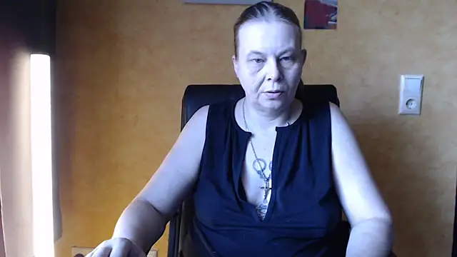 Sweet Phoenix online show from 09-23-25, 06:05