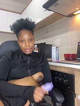 Thando04 online show from 09-18-25, 05:15