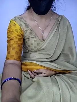 lovelygirl4567 online show from 03-05-26, 05:31