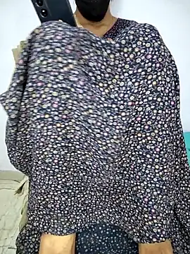 lovelygirl4567 online show from 03-23-26, 05:17