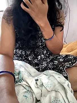 lovelygirl4567 online show from 04-08-26, 05:40