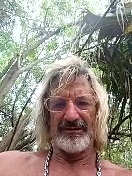 Snapshot of Cloudin_around chatting on 06-16-26, 10:23 Cloudin around online show from 06-16-26, 10:23