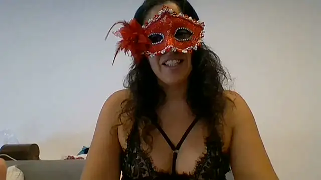 couple-tuga online show from 06-16-26, 12:52