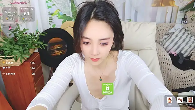 xiaotiantian-76 online show from 04-07-26, 03:34