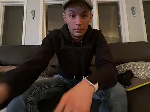 Trystan Spellman online show from 04-05-26, 06:43