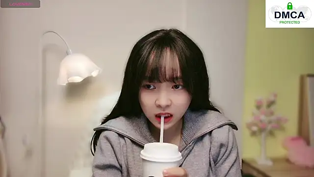 Chenjing0 online show from 01-10-25, 10:06