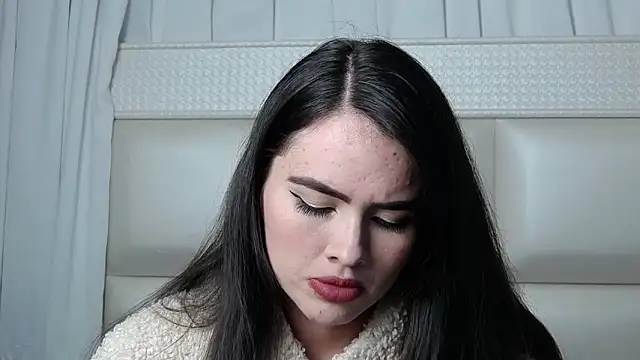 Snapshot of verosantana15 chatting on 03-20-25, 11:02 verosantana15 online show from 03-20-25, 11:02