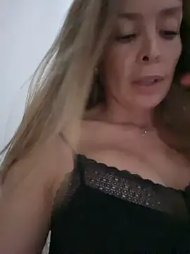 karina warthon online show from 11-12-25, 05:35