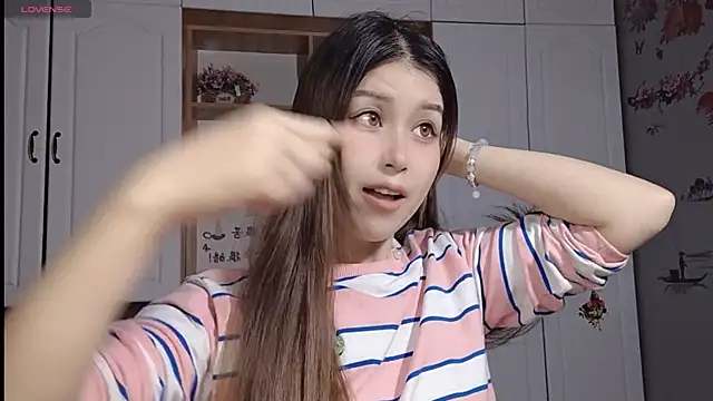 Lucky-xiuxiu online show from 02-22-25, 12:05