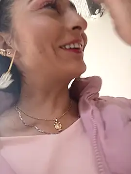 BELLA--26 online show from 03-20-25, 03:14