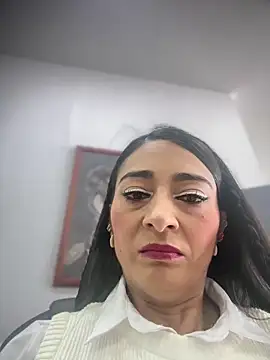 BELLA--26 online show from 12-19-25, 02:24