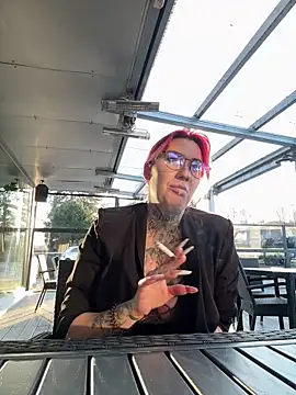 Snapshot of Mia-Fuchs chatting on 01-07-25, 02:51 Mia-Fuchs online show from 01-07-25, 02:51