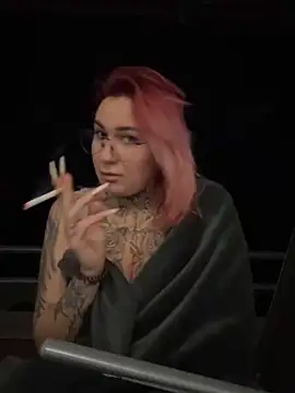 Snapshot of Mia-Fuchs chatting on 01-14-25, 07:43 Mia-Fuchs online show from 01-14-25, 07:43