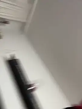 Snapshot of Mia-Fuchs chatting on 09-22-25, 02:13 Mia-Fuchs online show from 09-22-25, 02:13