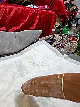 Snapshot of zasmin3 chatting on 02-06-26, 12:04 zasmin3 online show from 02-06-26, 12:04