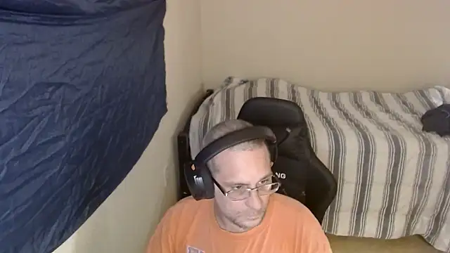 Dubesnackes online show from 11-12-25, 12:33