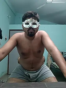 Desi Heat online show from 03-05-25, 04:13