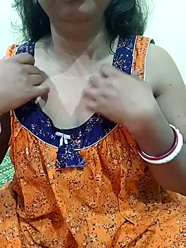 Snapshot of _MilkyBar chatting on 12-14-25, 02:39 MilkyBar online show from 12-14-25, 02:39