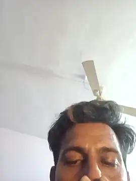 Snapshot of MAGNETICDADDY8 chatting on 03-13-25, 02:12 MAGNETICDADDY8 online show from 03-13-25, 02:12