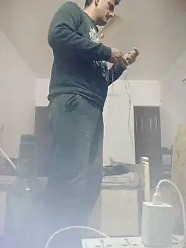 Snapshot of MAGNETICDADDY8 chatting on 10-23-25, 09:02 MAGNETICDADDY8 online show from 10-23-25, 09:02