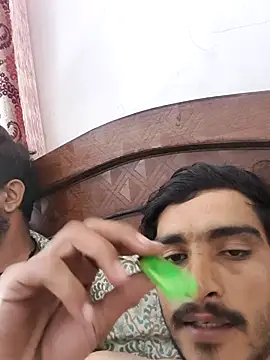 Snapshot of MAGNETICDADDY8 chatting on 11-24-25, 07:13 MAGNETICDADDY8 online show from 11-24-25, 07:13