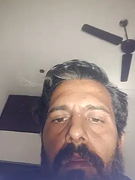 Snapshot of MAGNETICDADDY8 chatting on 01-12-26, 07:19 MAGNETICDADDY8 online show from 01-12-26, 07:19