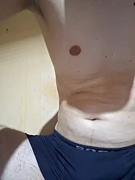 Snapshot of Uncutb0y chatting on 01-09-25, 02:54 Uncutb0y online show from 01-09-25, 02:54