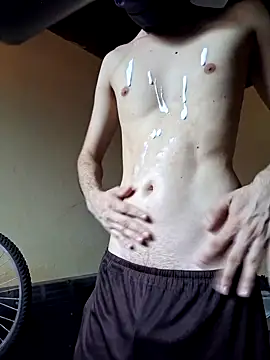 Snapshot of Uncutb0y chatting on 01-19-25, 07:47 Uncutb0y online show from 01-19-25, 07:47