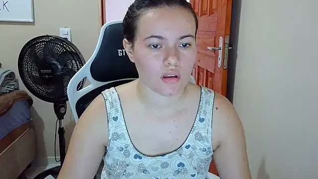 camillebr online show from 02-21-25, 12:28