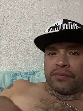 Snapshot of VDorseJHill6 chatting on 11-08-25, 08:03 VDorseJHill6 online show from 11-08-25, 08:03