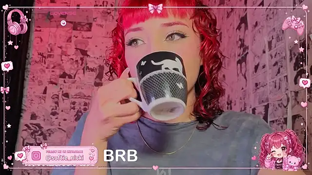Snapshot of NickiYoung chatting on 07-18-26, 01:48 NickiYoung online show from 07-18-26, 01:48