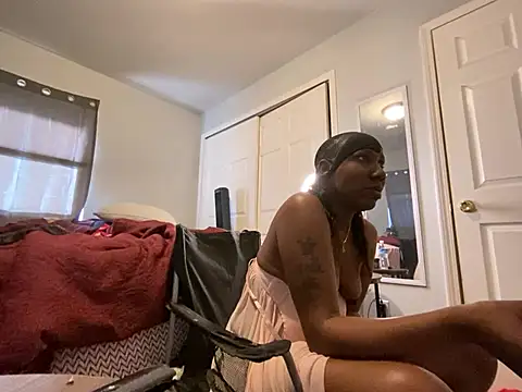 Yoshibaby2670 online show from 03-16-25, 09:58