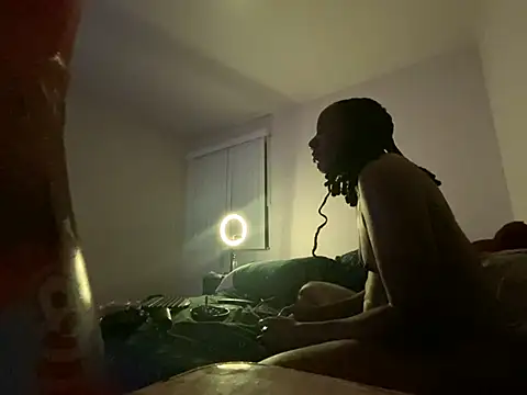 Yoshibaby2670 online show from 07-14-26, 09:47