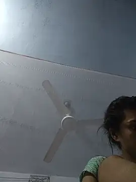 Snapshot of 124pakhi chatting on 06-18-26, 03:18 124pakhi online show from 06-18-26, 03:18