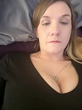 Snapshot of Kitty_DaCocks chatting on 02-05-26, 11:31 Kitty DaCocks online show from 02-05-26, 11:31