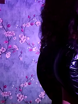 Snapshot of Angelnirvanaa chatting on 10-18-25, 03:02 Angelnirvanaa online show from 10-18-25, 03:02