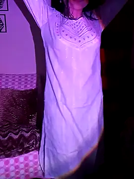 Snapshot of Angelnirvanaa chatting on 10-29-25, 04:09 Angelnirvanaa online show from 10-29-25, 04:09