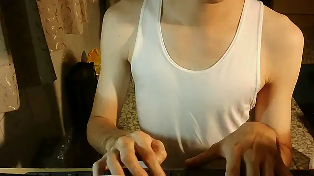 Snapshot of KYU890428 chatting on 10-04-25, 07:45 KYU890428 online show from 10-04-25, 07:45