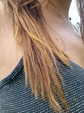 AliceRuivinha2 online show from 12-05-25, 08:49