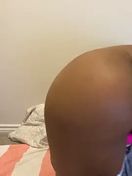 Snapshot of AwkwardJasminee chatting on 09-09-25, 04:45 AwkwardJasminee online show from 09-09-25, 04:45