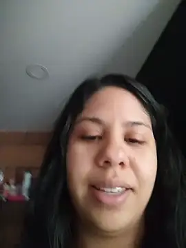 Snapshot of downsonMia chatting on 05-14-26, 01:07 downsonMia online show from 05-14-26, 01:07